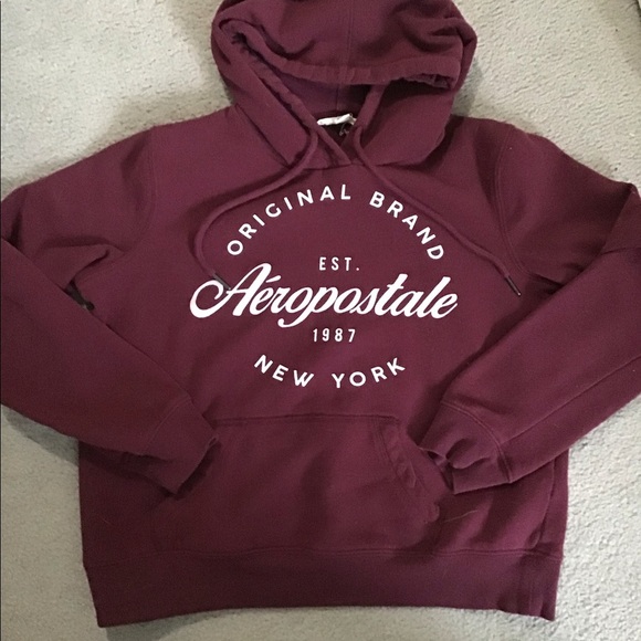 ⛄️ Aeropostale burgundy hoodie - Picture 4 of 7